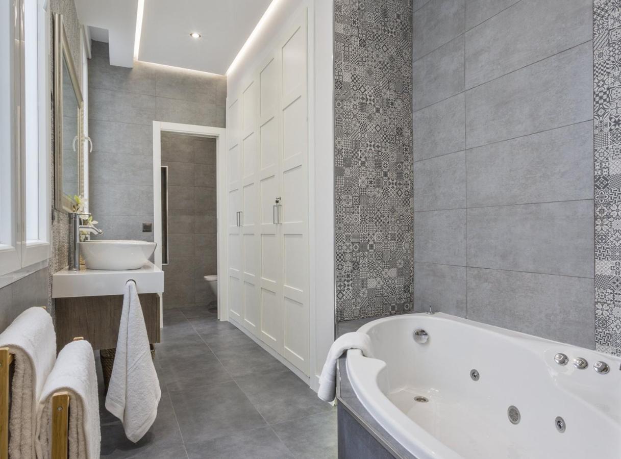 Charming City Center Apartment For 4 Perfect Location, Espoz Y Mina III Madrid Exterior photo